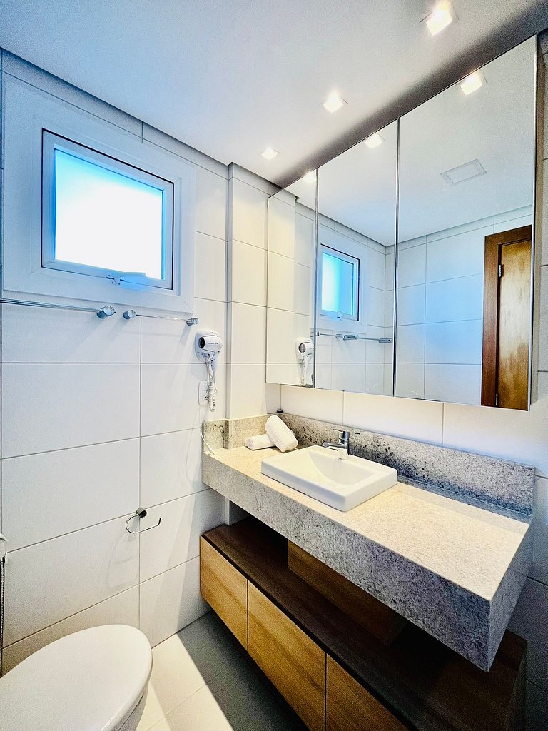 Apartamento de 2 quartos, 1 suíte, centro Gramado