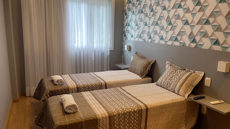 Apartamento de 2 quartos, 1 suíte, centro Gramado