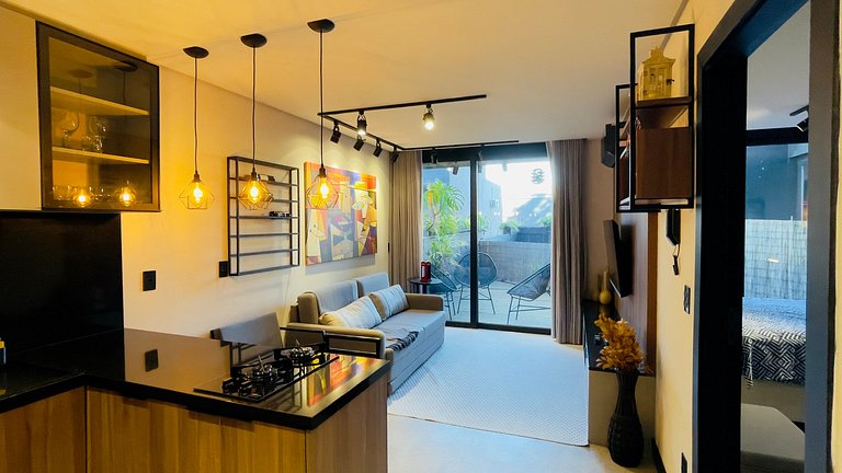 Appartamento con una suite, terrazzo e piscina nel centro di