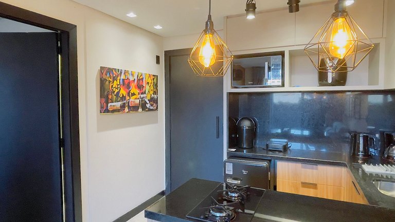 Appartamento con una suite, terrazzo e piscina nel centro di